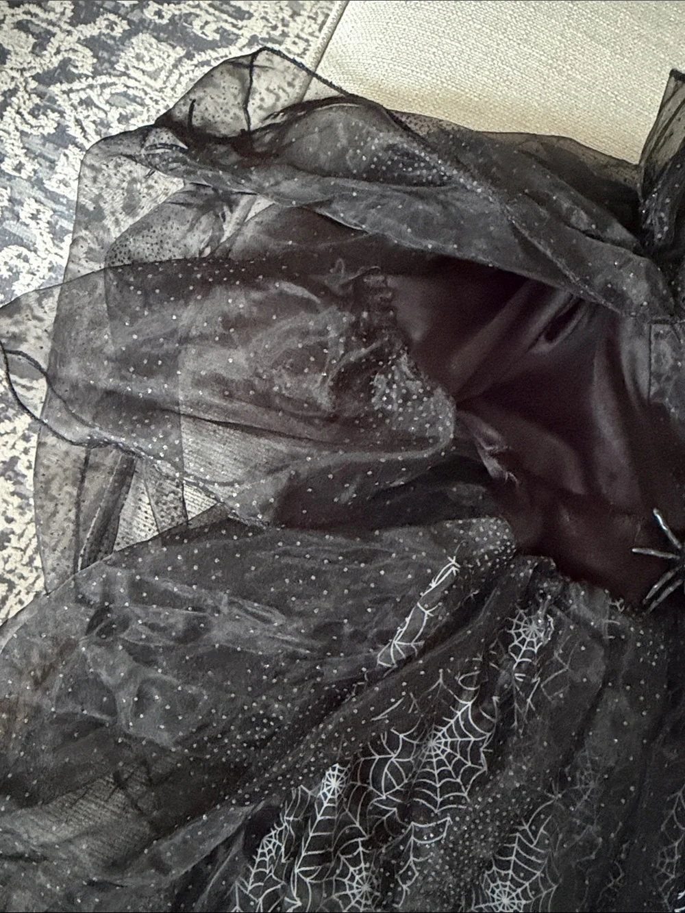Pottery Barn Kids glow in the dark witch Halloween costume size 3